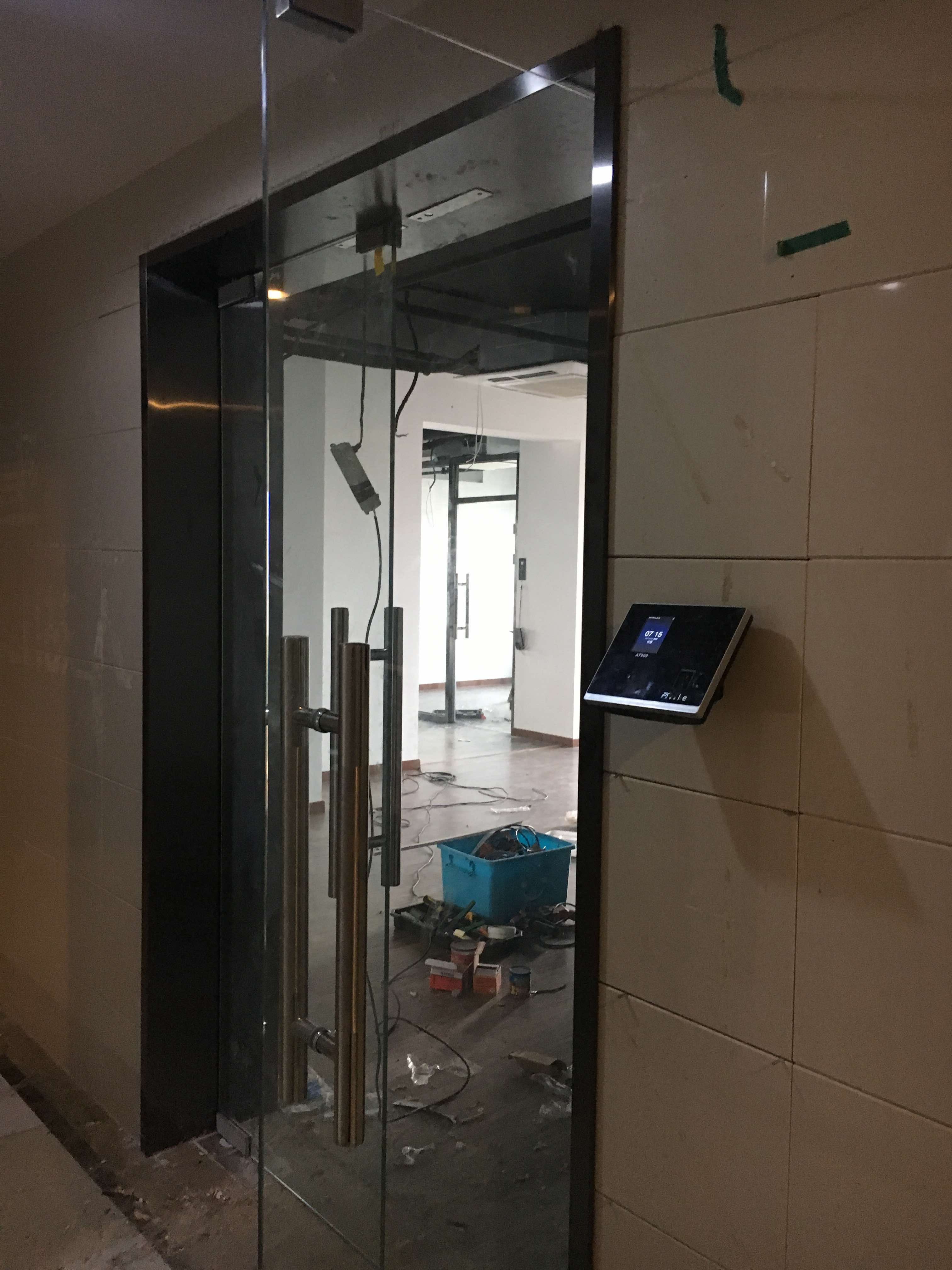 云智慧電子商務人臉識別門禁系統(tǒng)安裝工程